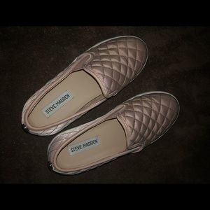 Steve madden slides. 6 Blush